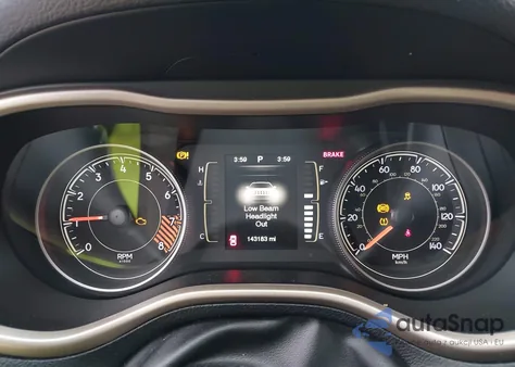 2015 Jeep Cherokee Latitude из США, поврежденный, VIN 1C4PJMCS4FW538688